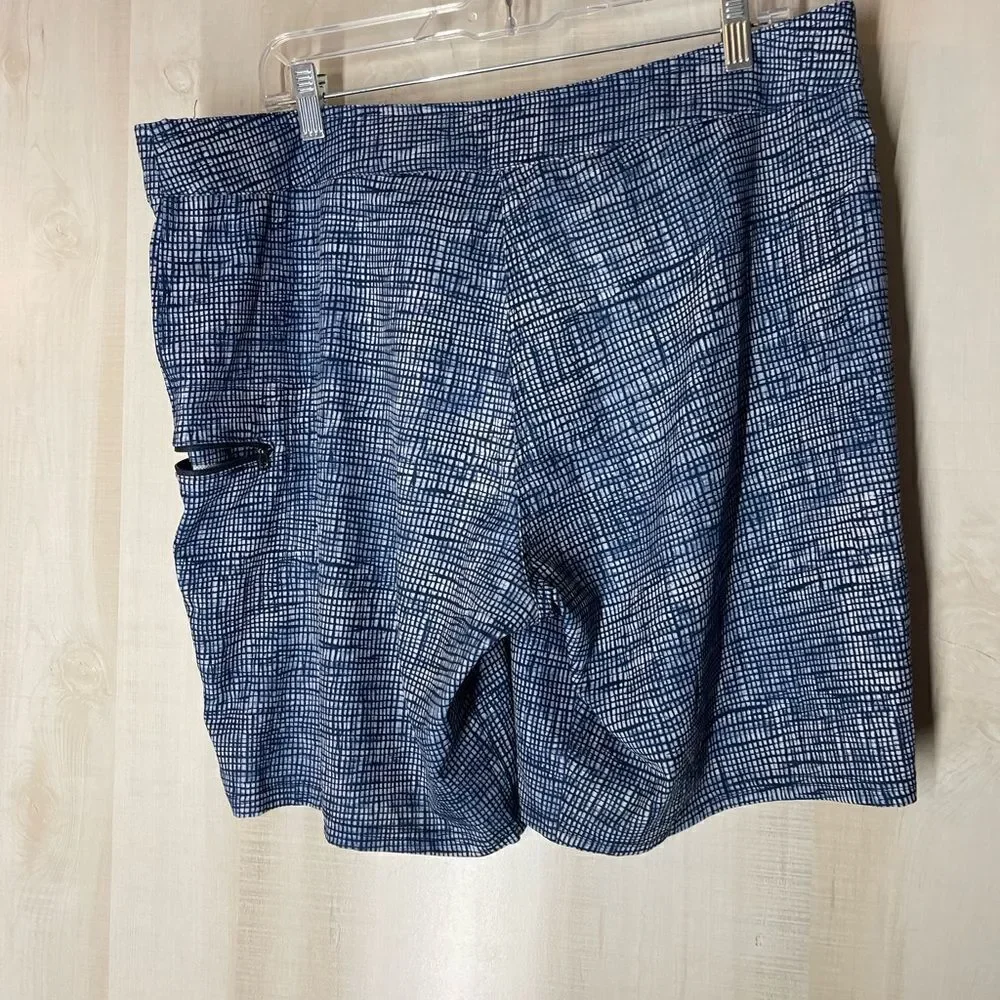 The North Face blue white swim trunks board short, size 36‎